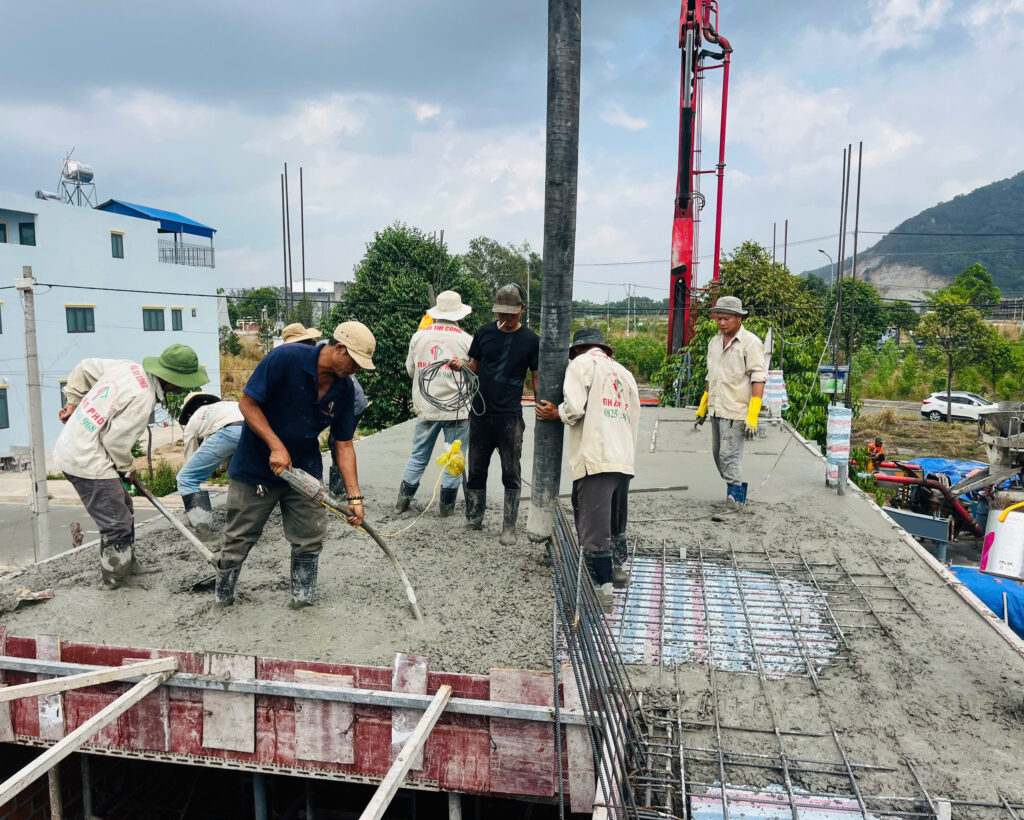 越南自地自建-澆灌混凝土