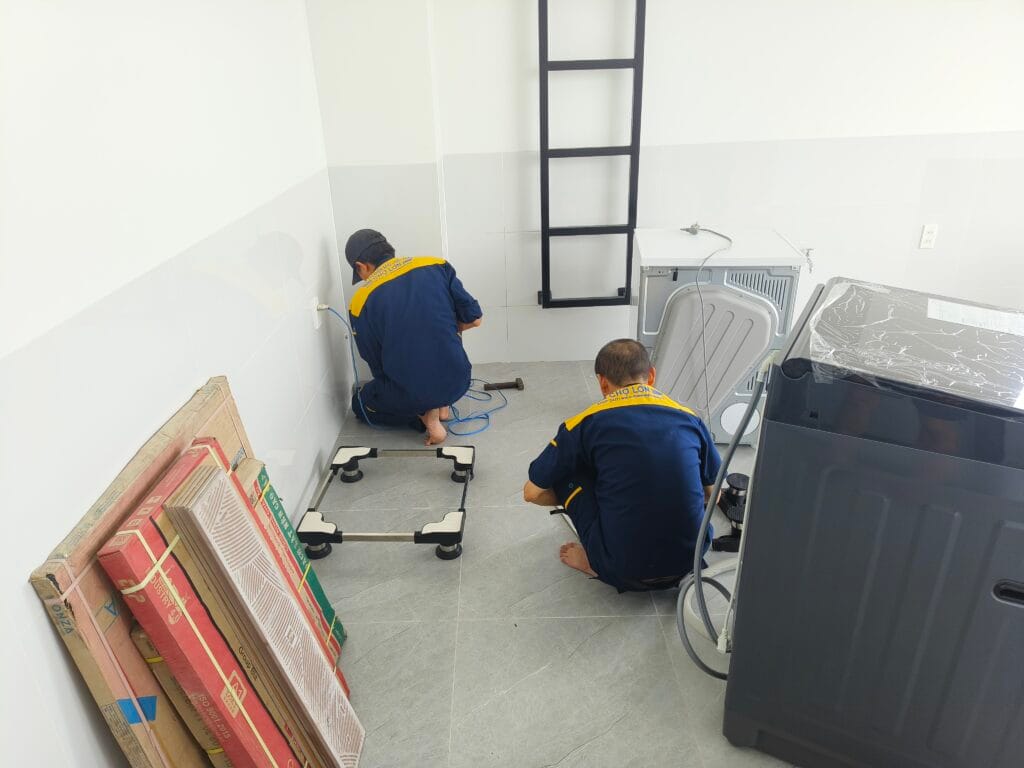 Ｔechnicians come to home to install the washing machine